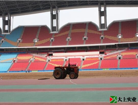 拖平架拖平場(chǎng)地