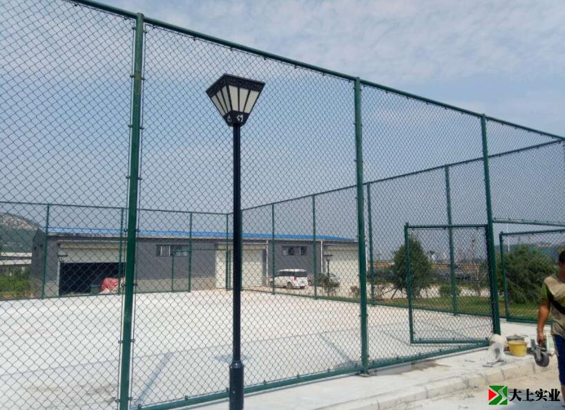 籃球場圍網的施工方案