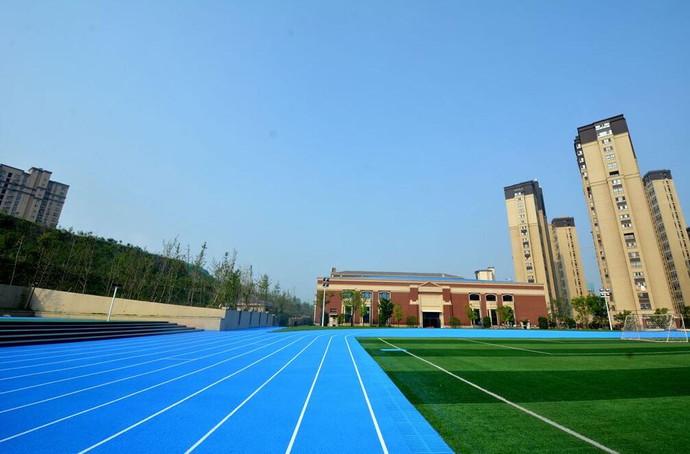 運動場、體育場塑膠跑道