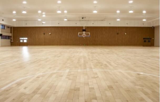 學(xué)校籃球場楓木地板